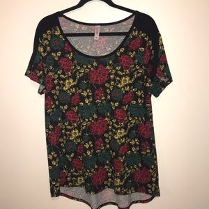 LuLaRoe Classic T large